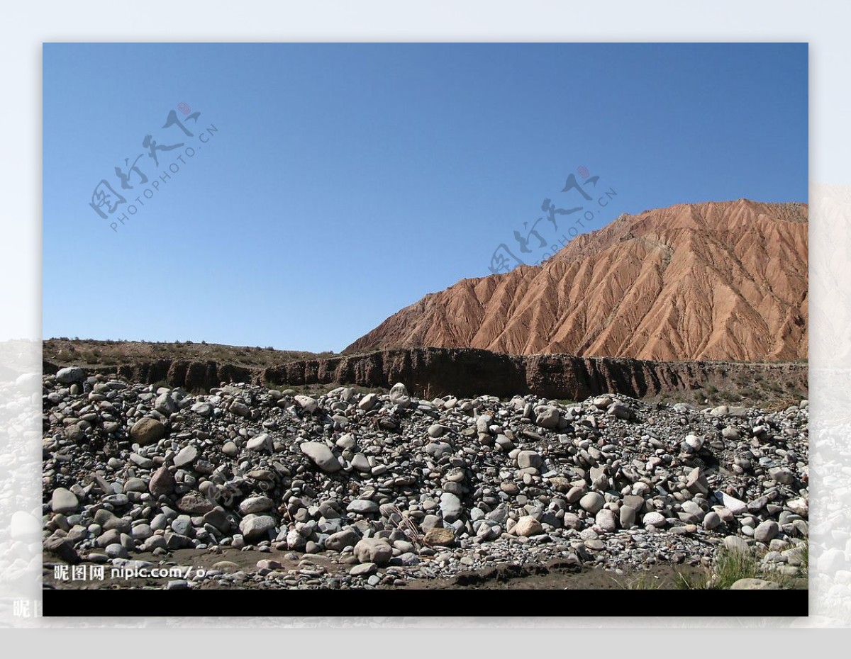 新疆托木尔峰国家级自然保护区风景图片