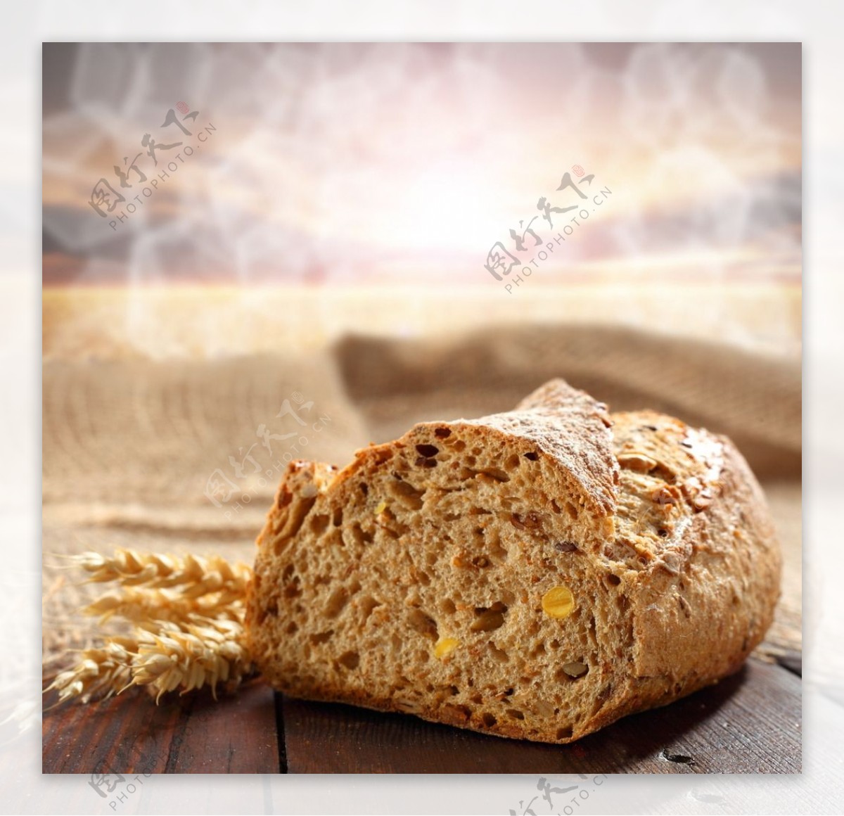 全麦面包小麦图片