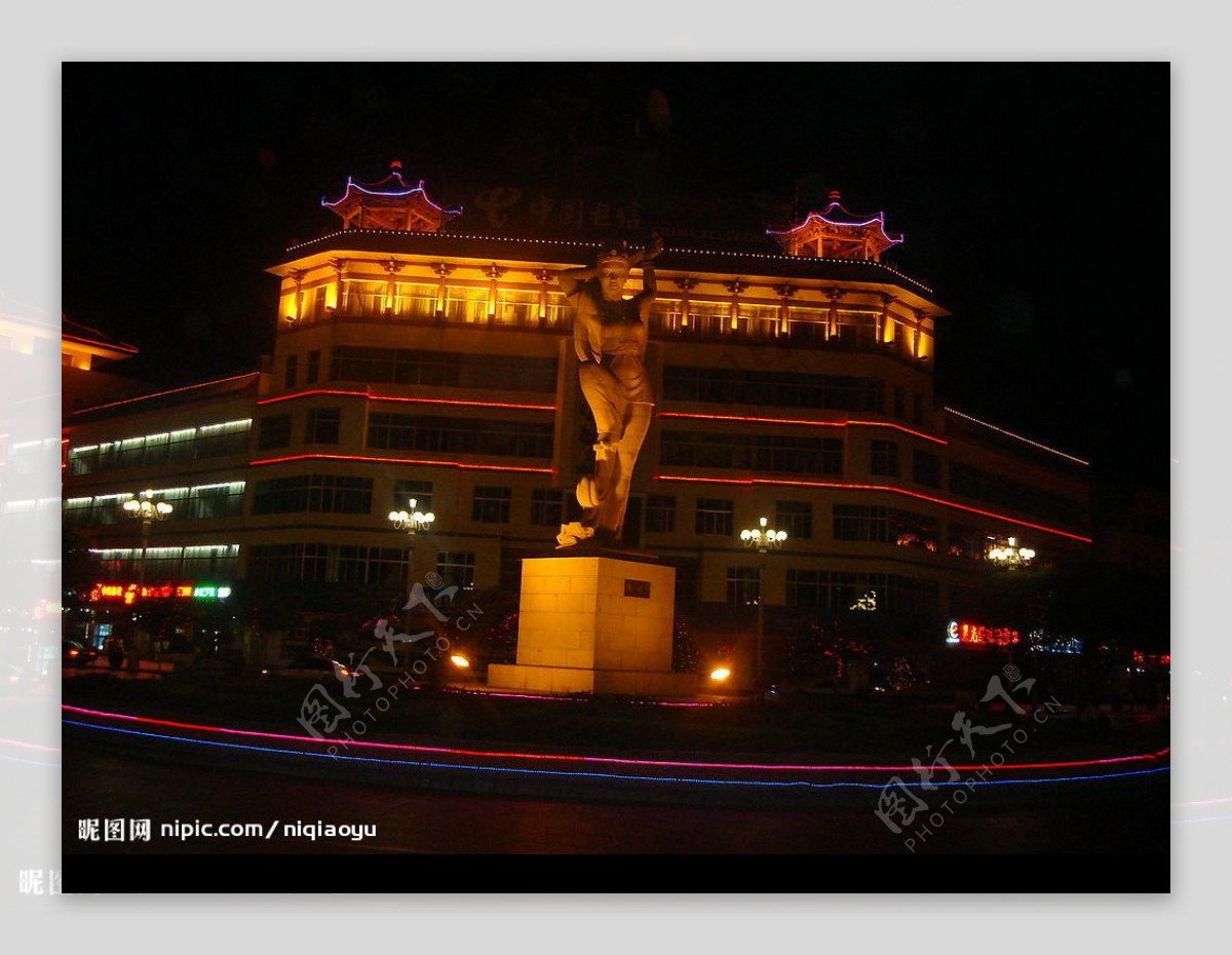 布达拉宫夜景图片