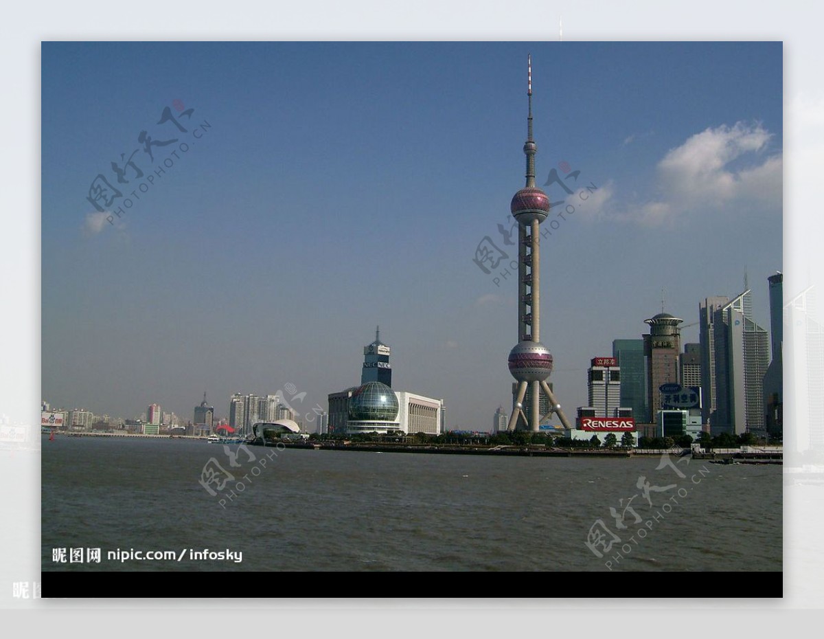 上海外滩东方明珠塔图片