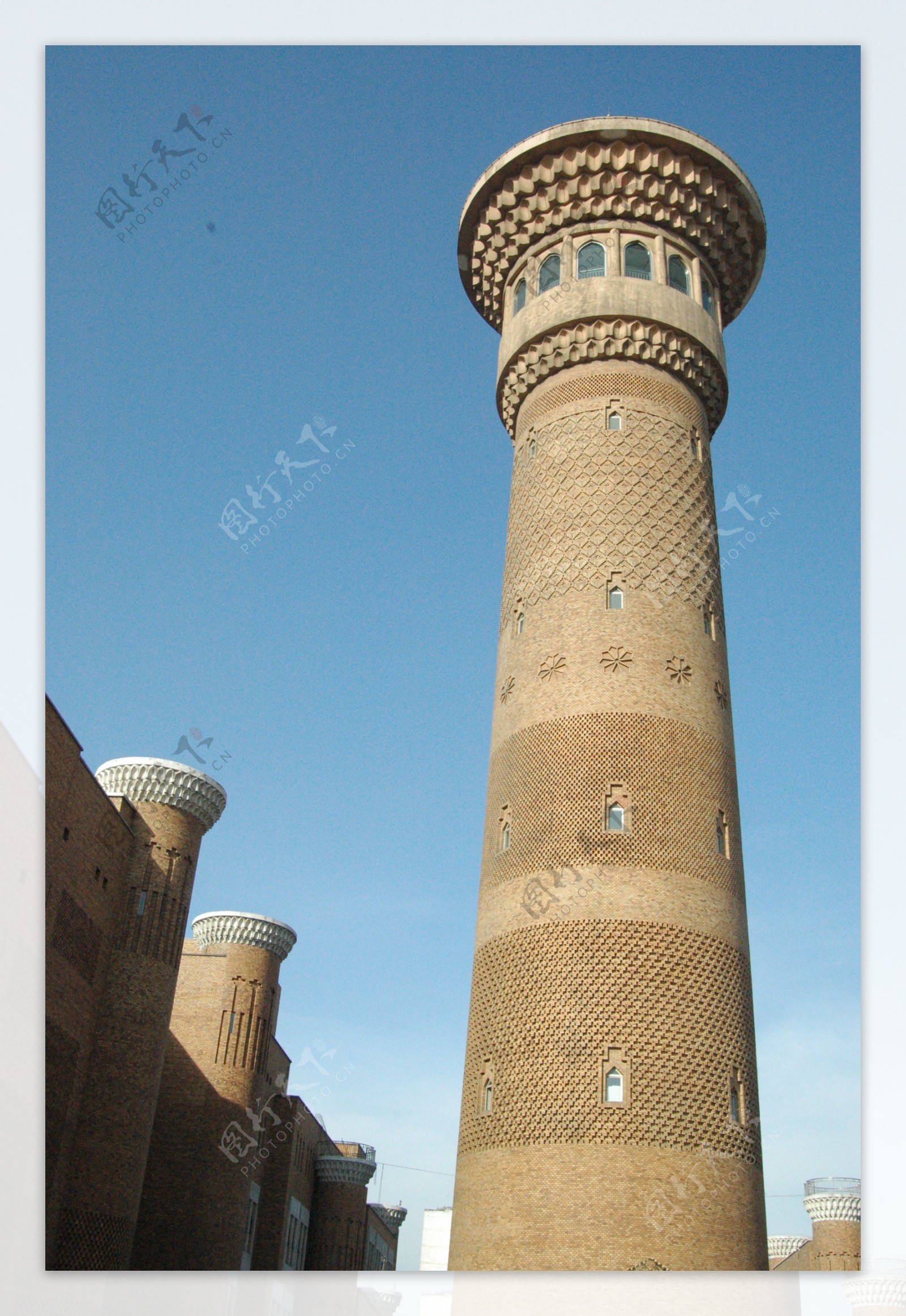 新疆国际大巴扎观光塔图片