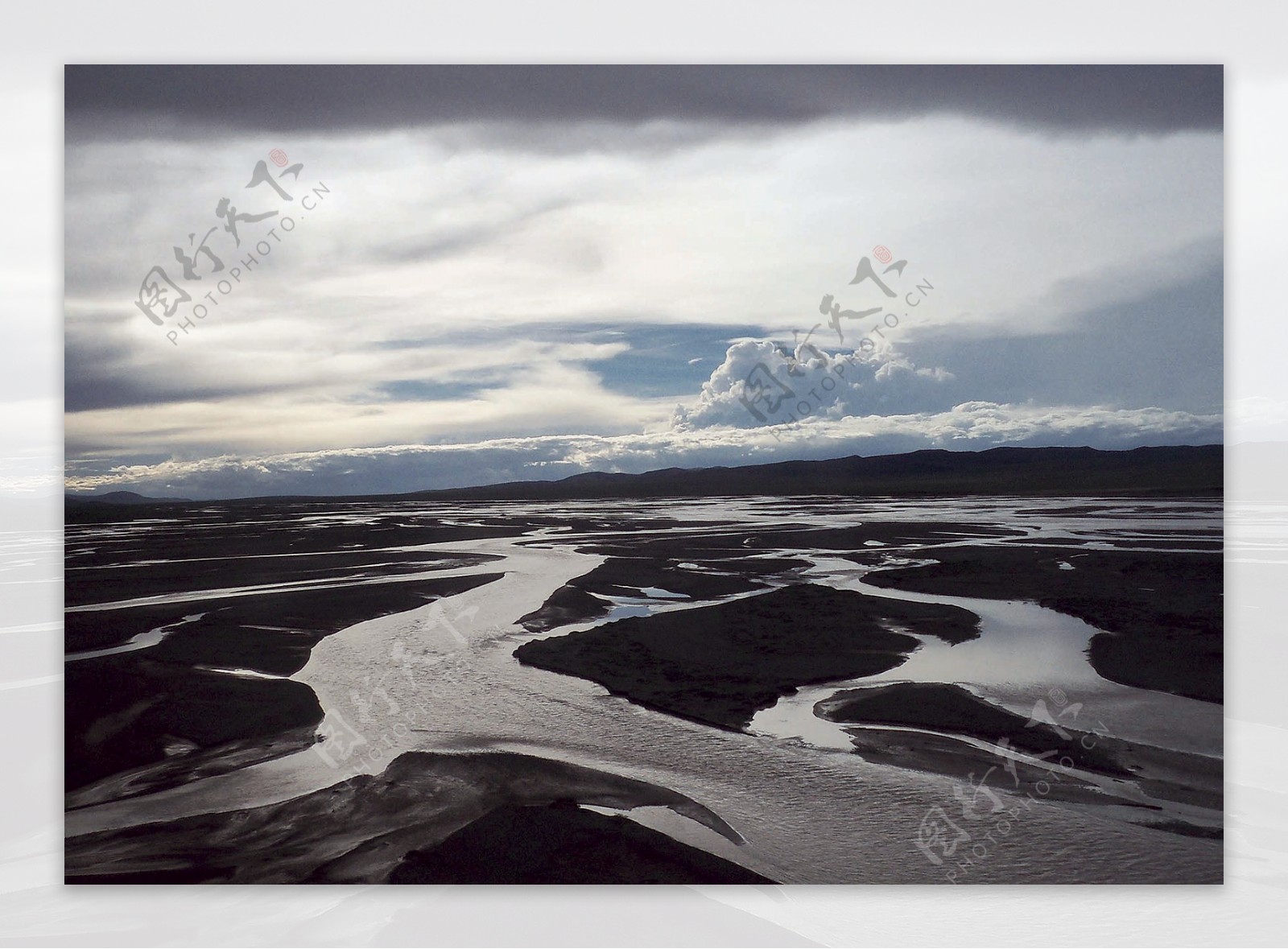 西藏河流图片