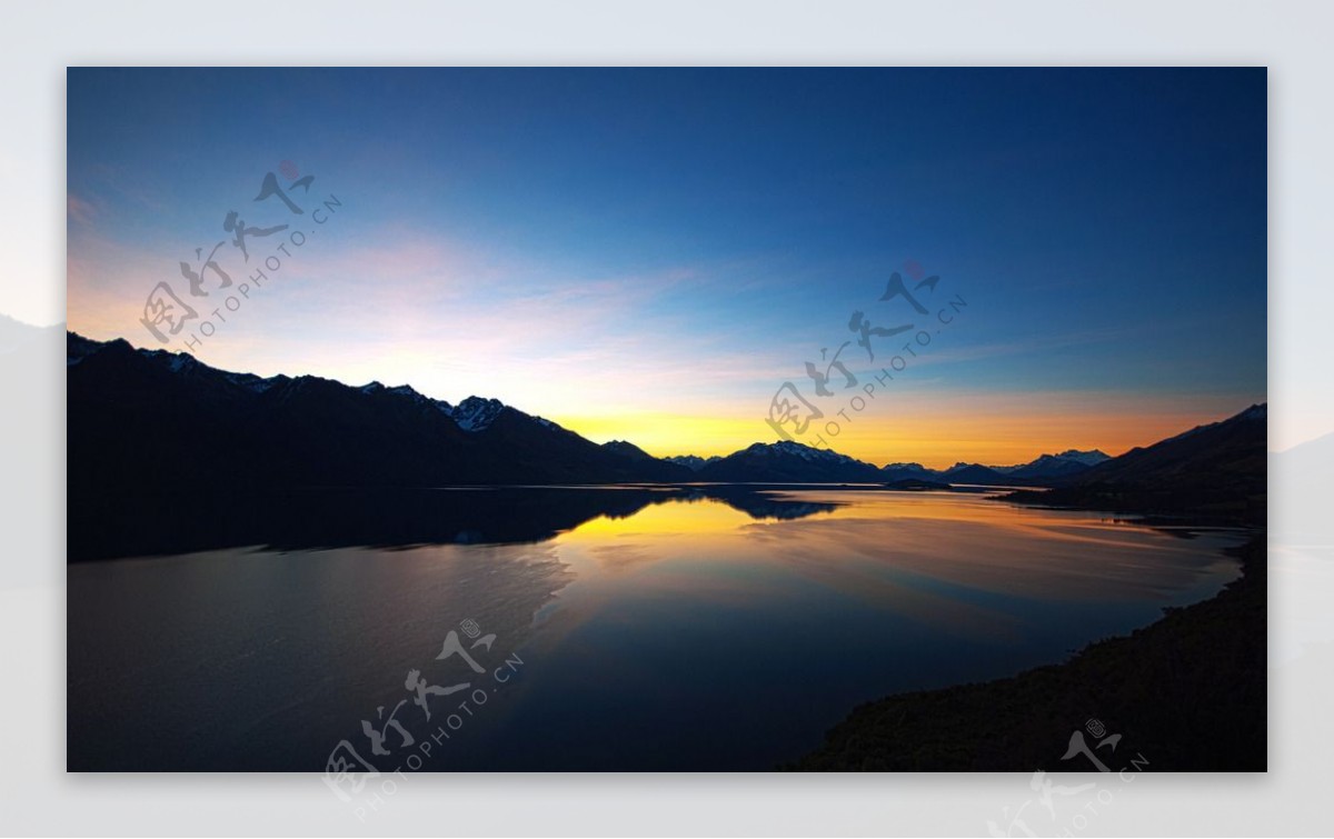 普湖的日落图片