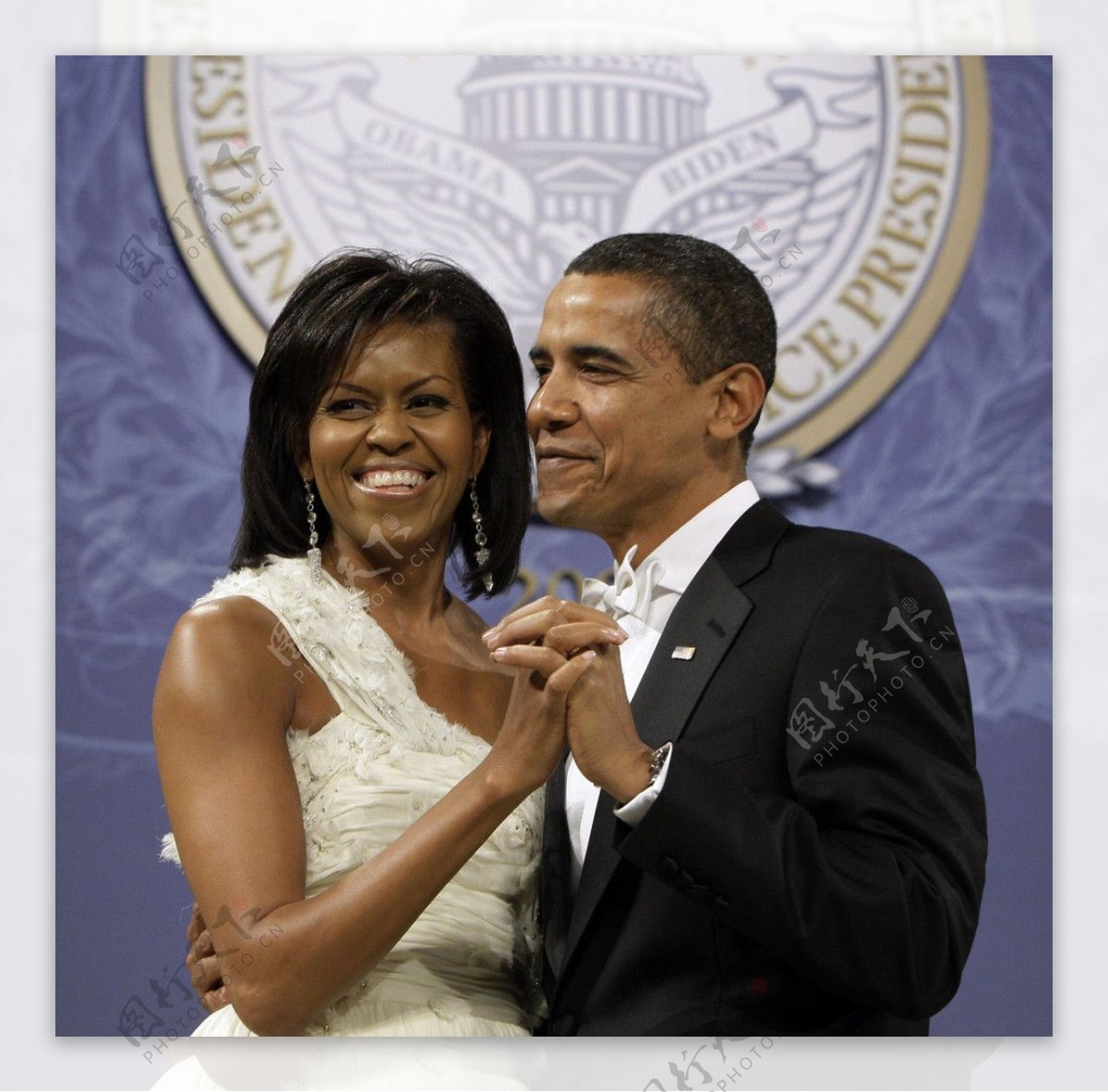 奥巴马夫妇图片