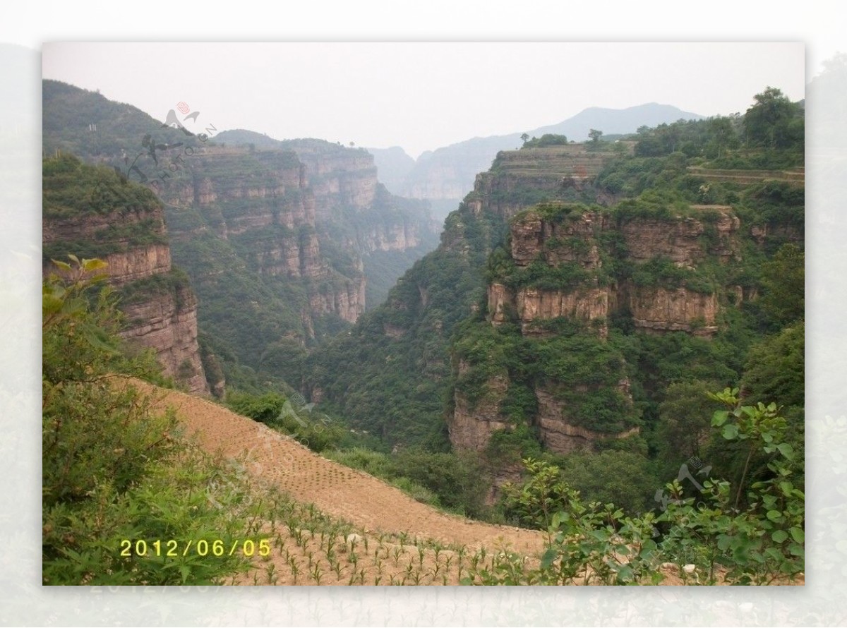 山水风景远山图片