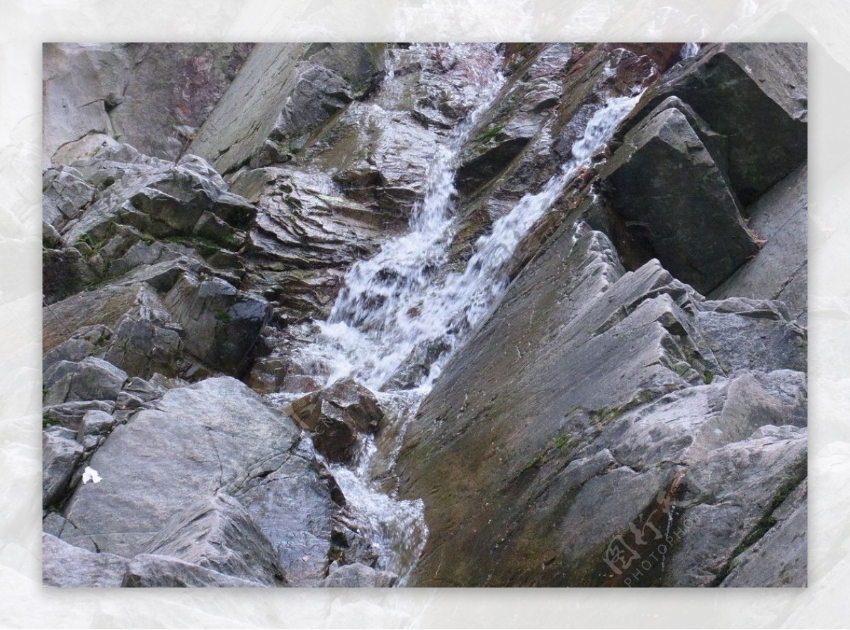 岩石山水图片