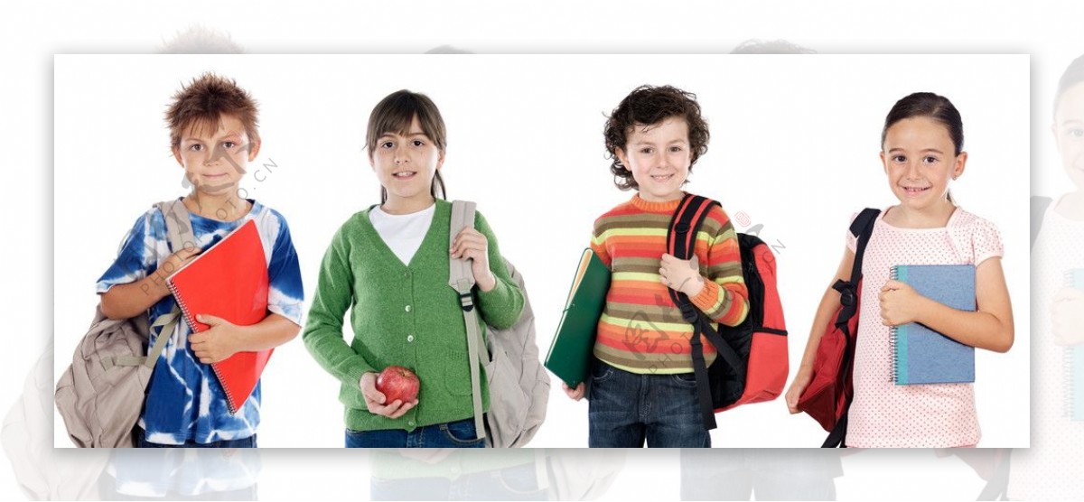 外国小学生开心上学背着书包上学图片
