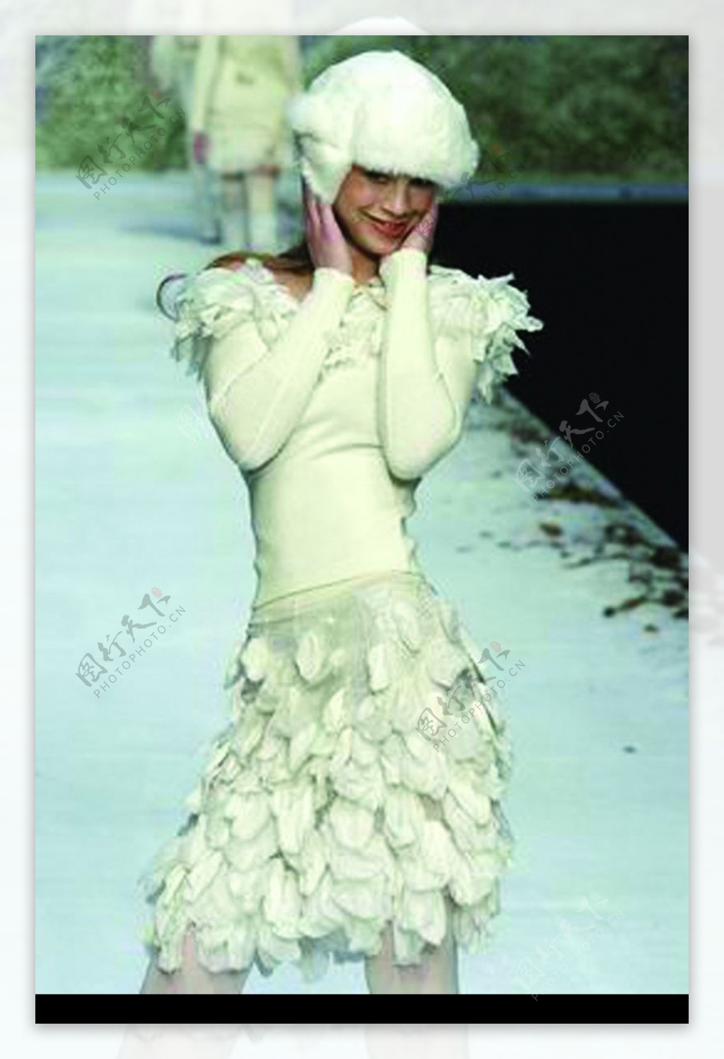 米兰2004女装秋冬新品发布会0207