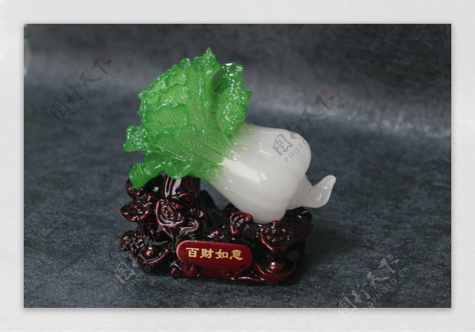 【宝石の逸話】翠玉白菜：台湾・故宮博物院で最も有名な翡翠の彫刻 | ヒカリモノガタリ｜ジュエリー・アクセサリーと大人のおしゃれ情報メディア