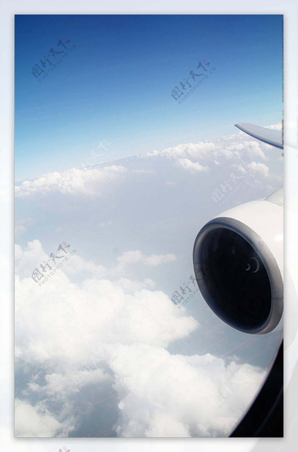 飞机看云