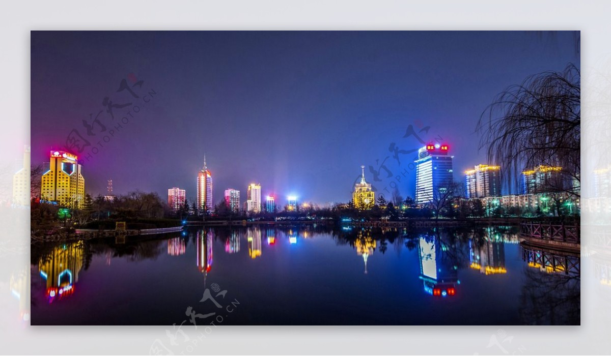 淄博火炬公园夜景