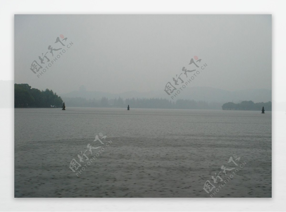 杭州西湖雨景