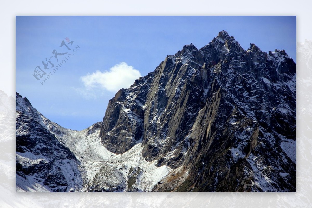 毕棚沟雪山