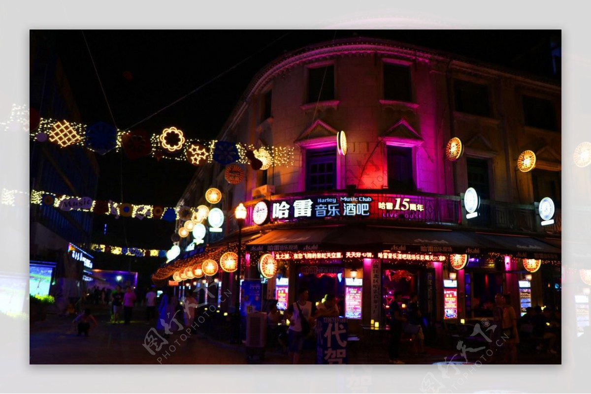 宁波老外滩夜景酒吧街夜景
