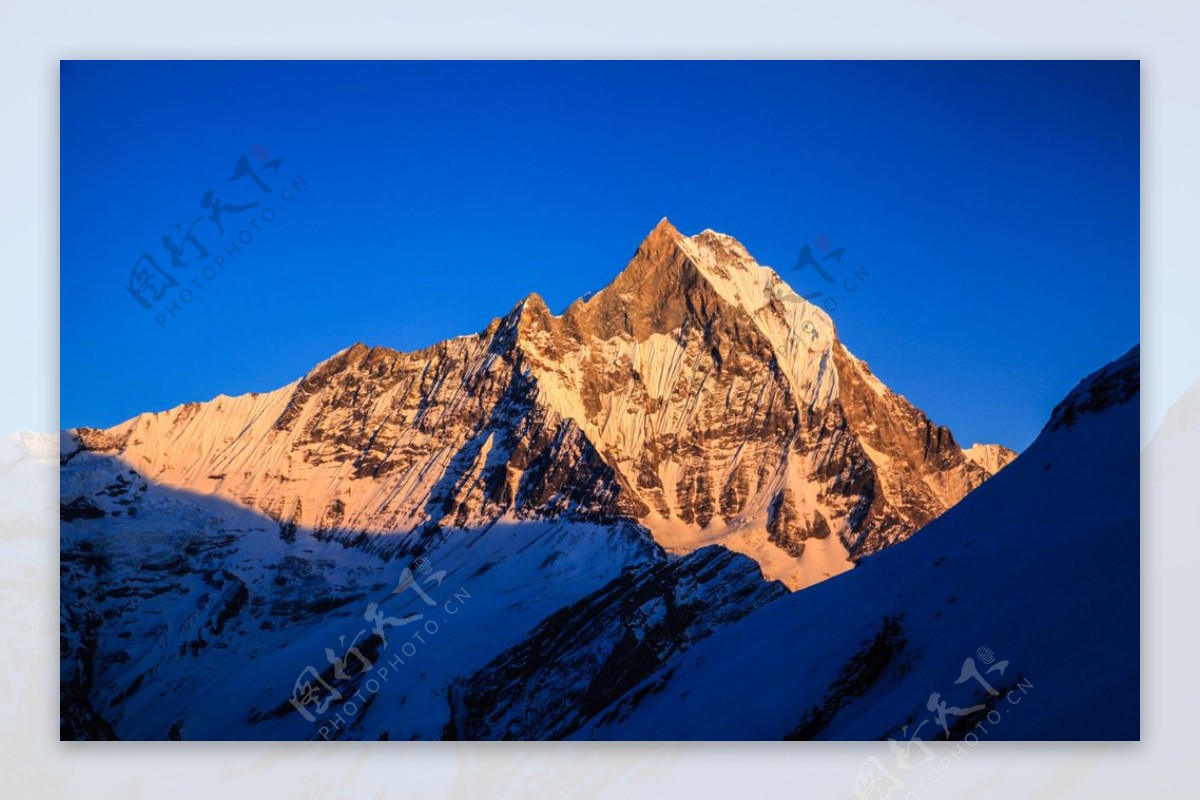 尼泊尔雪山