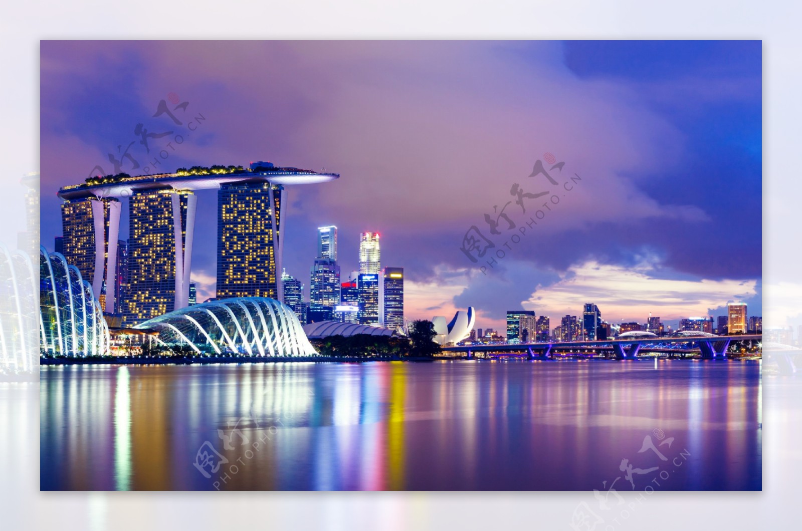 新加坡滨海湾黄昏夜景