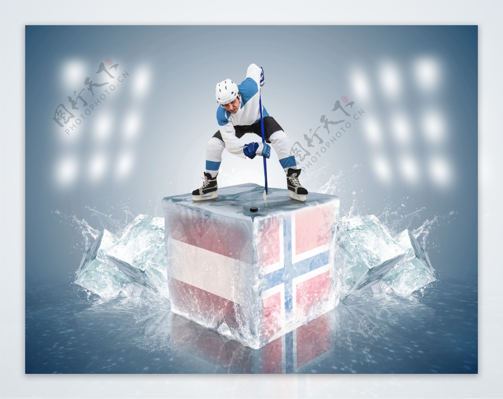 带国旗图案的冰块上的打冰球的运动员图片