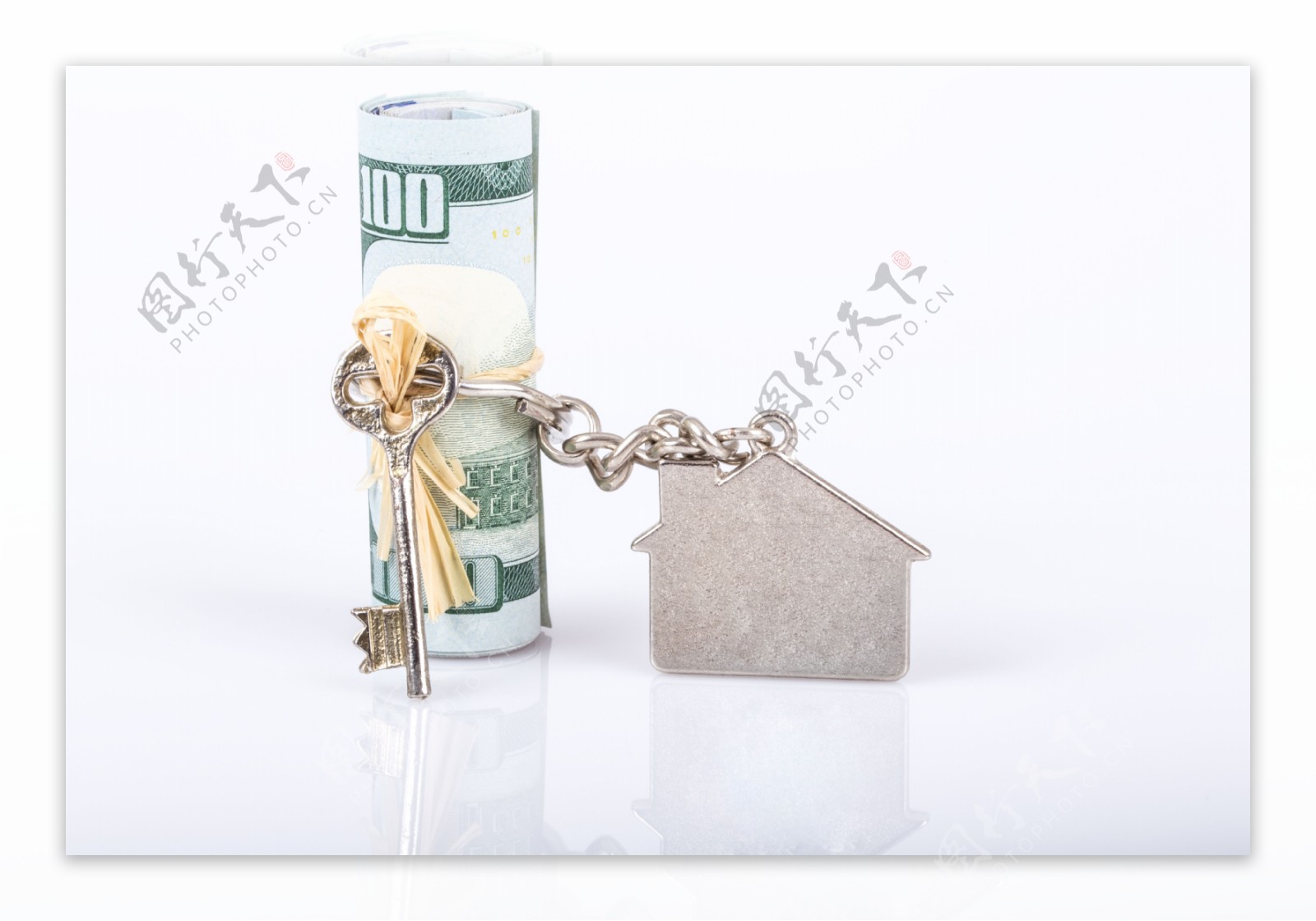 纸币和钥匙房子图片
