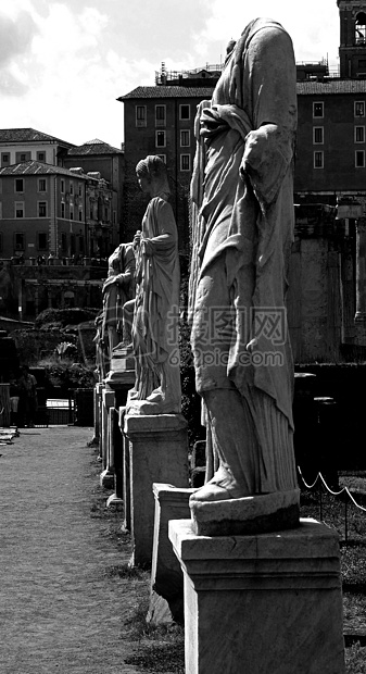罗马街头的雕像