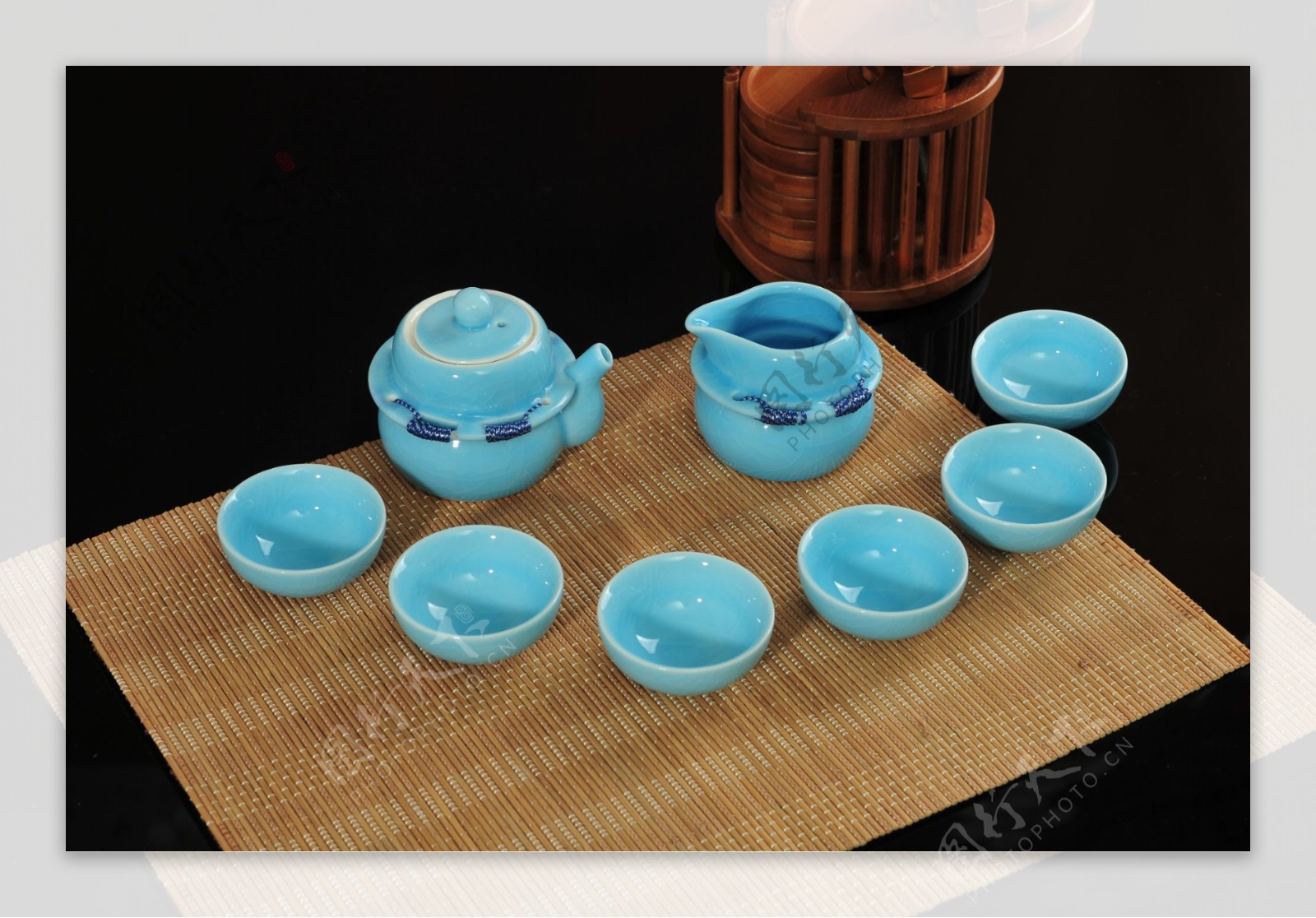 红头瓷茶具图片