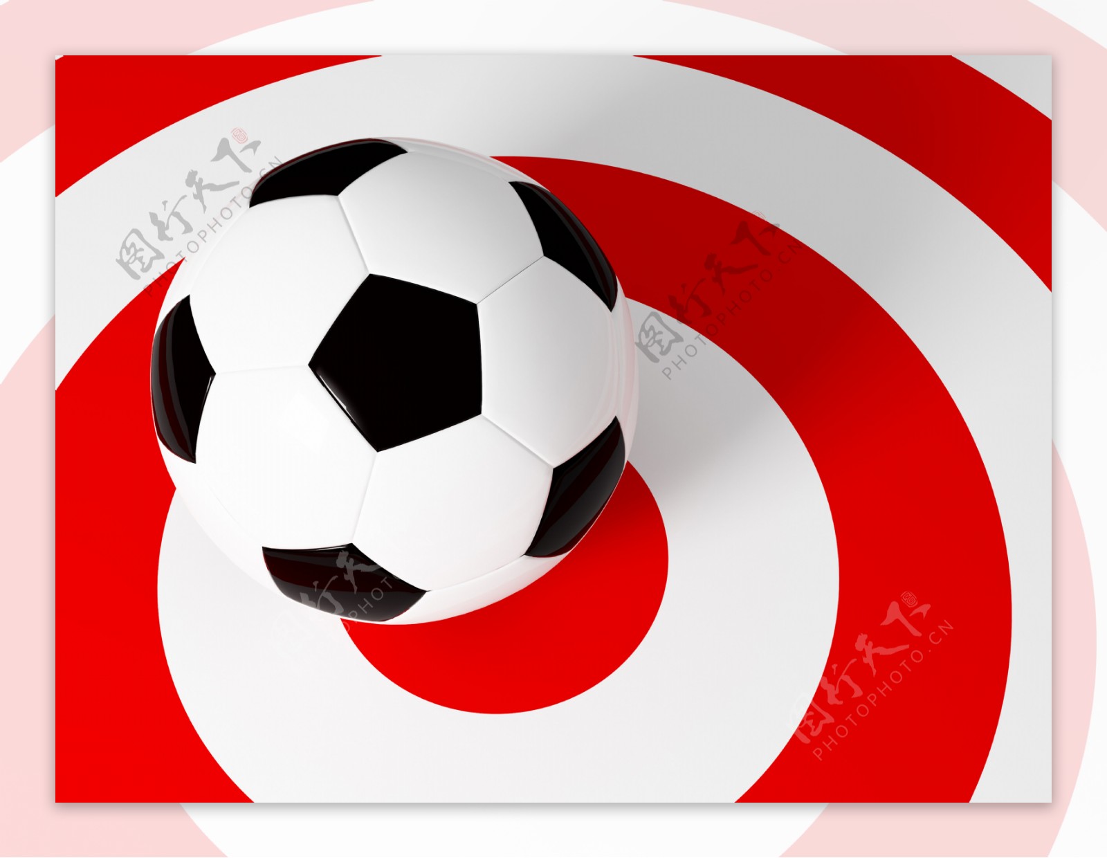 红色圆环上的足球