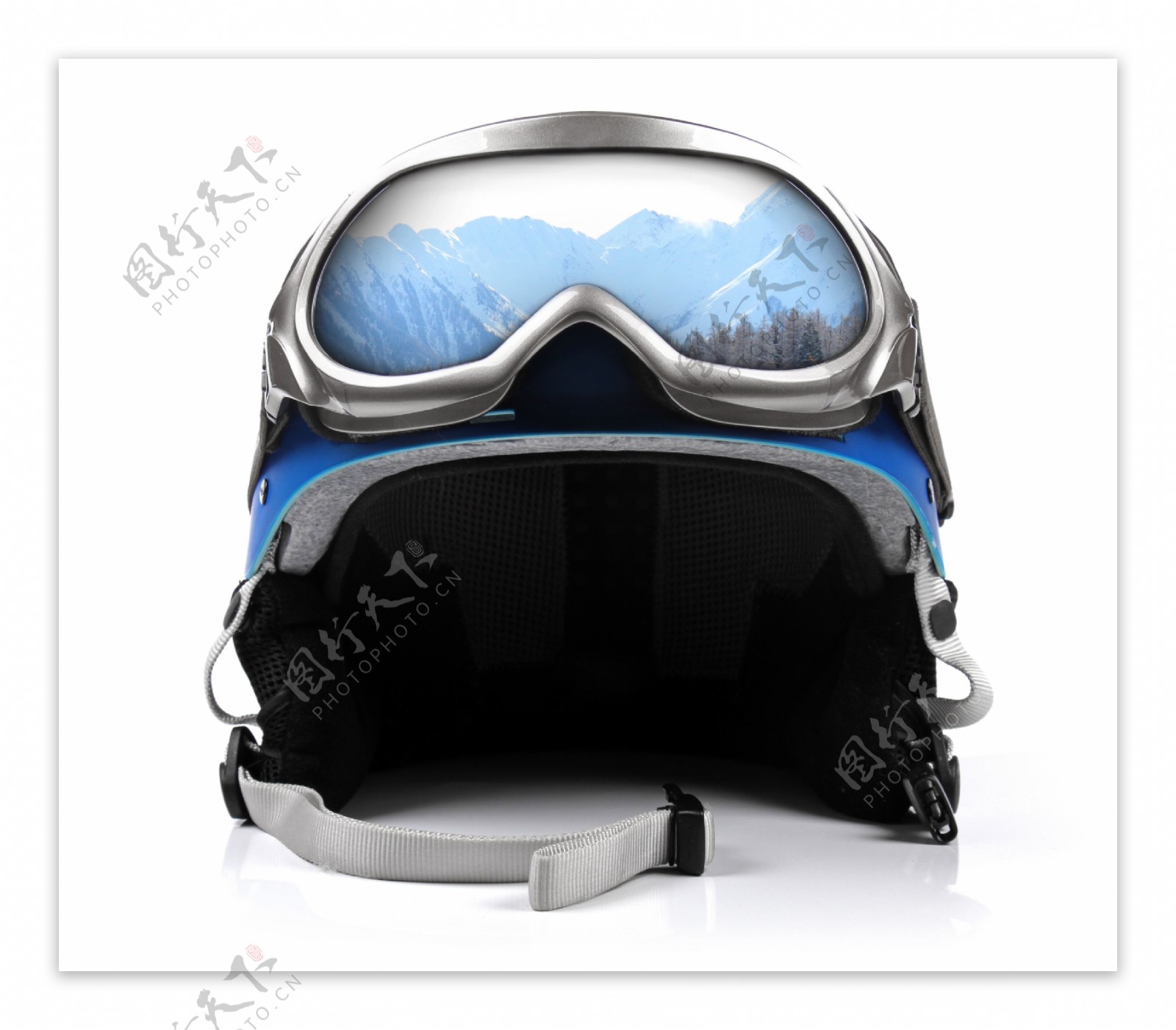 滑雪眼镜与滑雪头盔