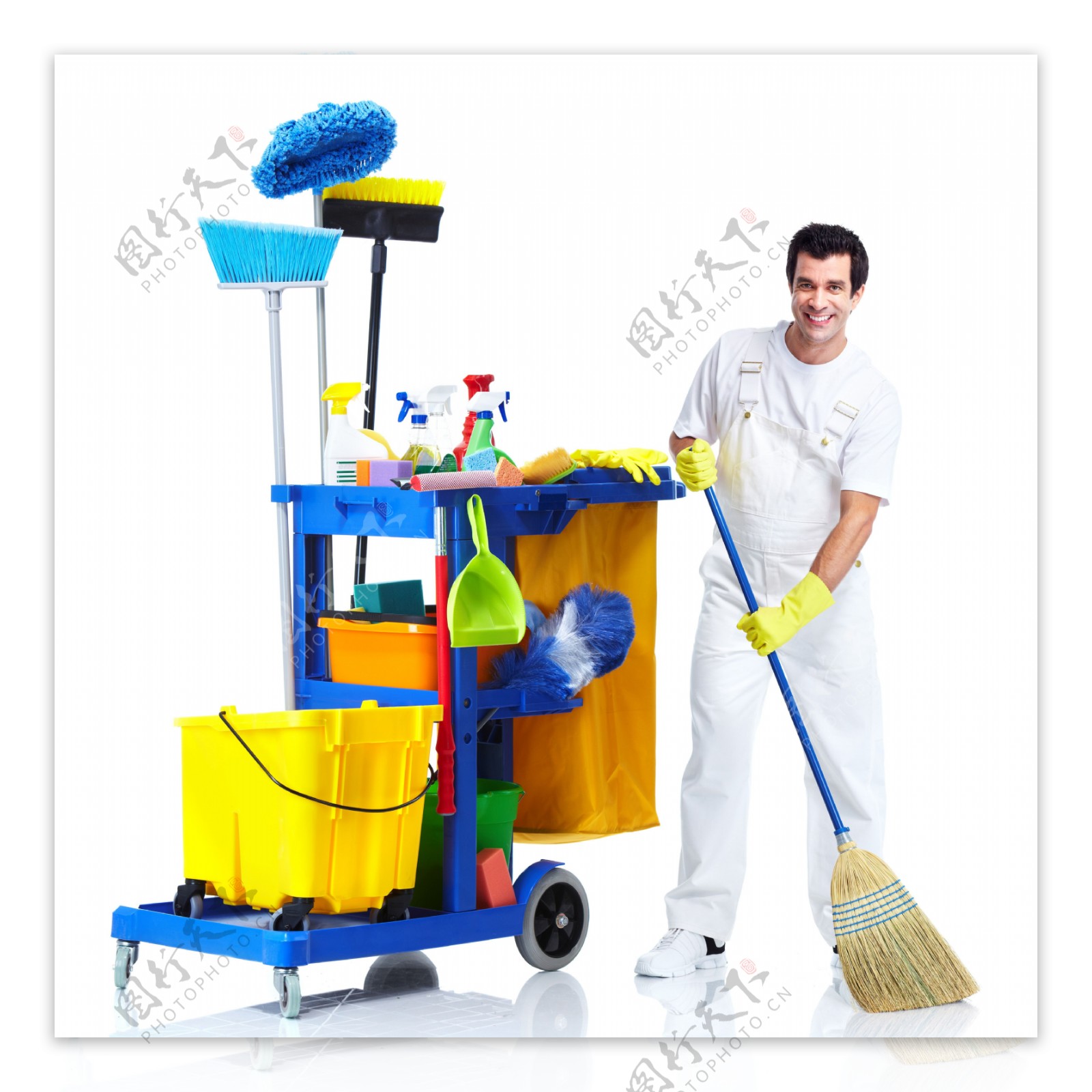 扫地的男清洁工图片