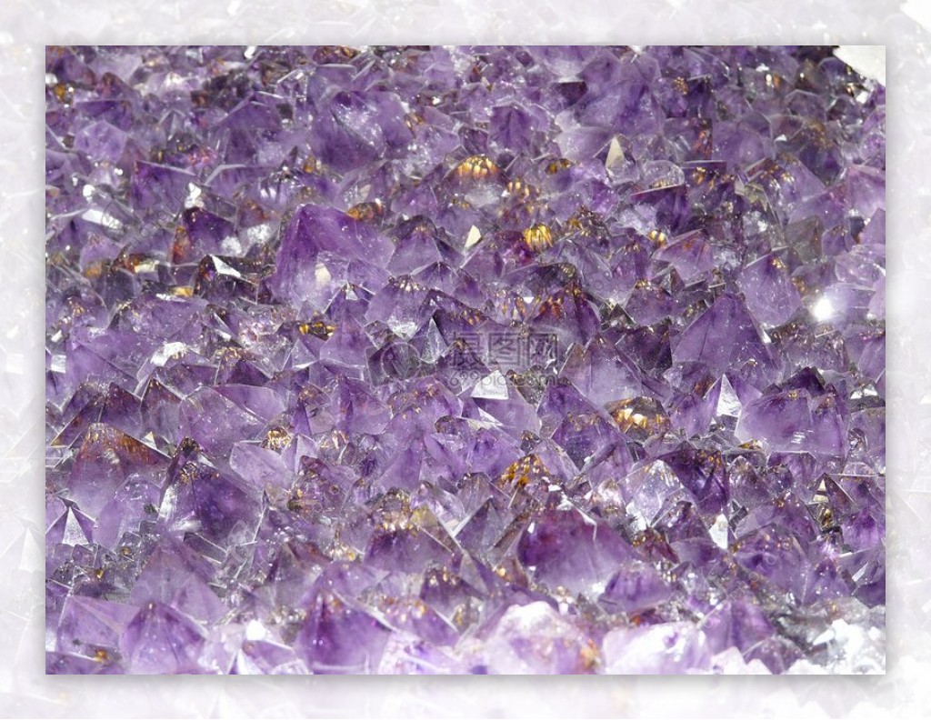昂贵的紫水晶