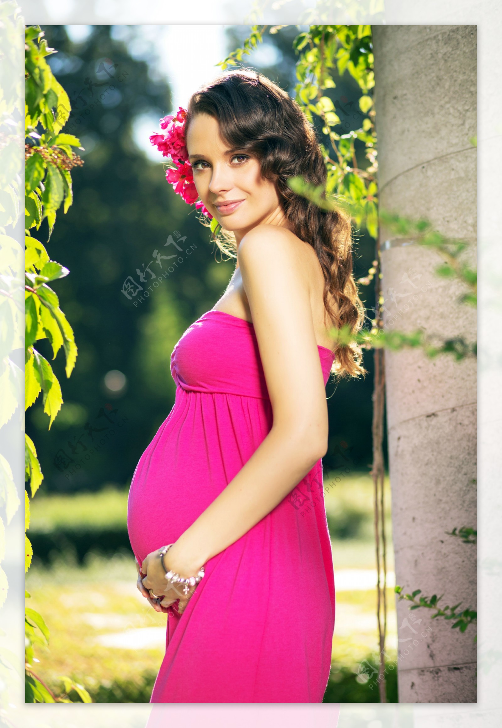 怀孕的美女写真图片