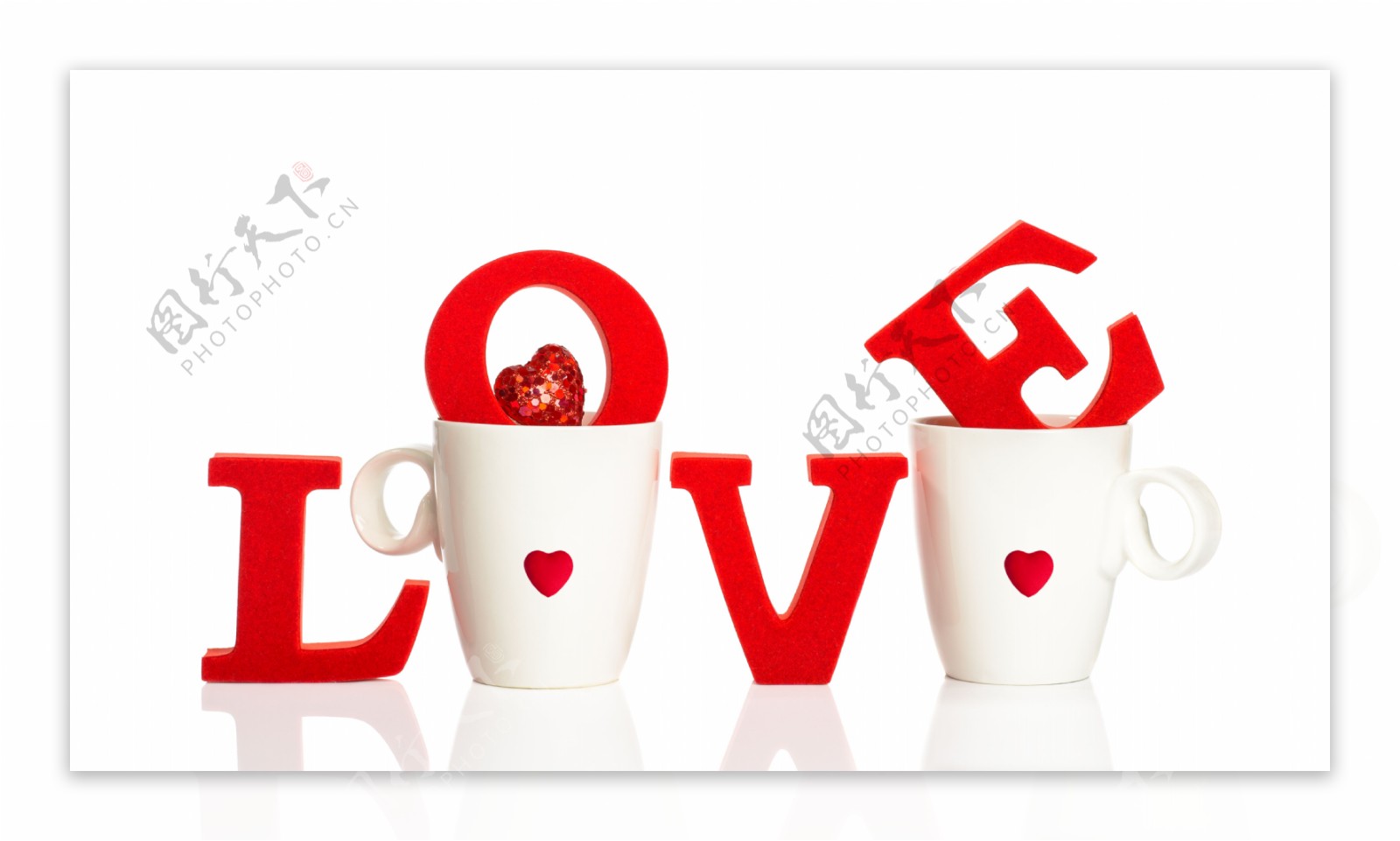 咖啡杯子与love图片