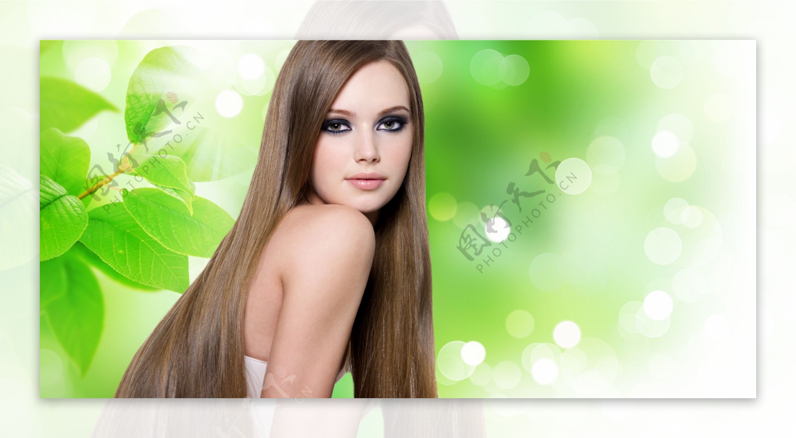 美发模特与绿色背景图片