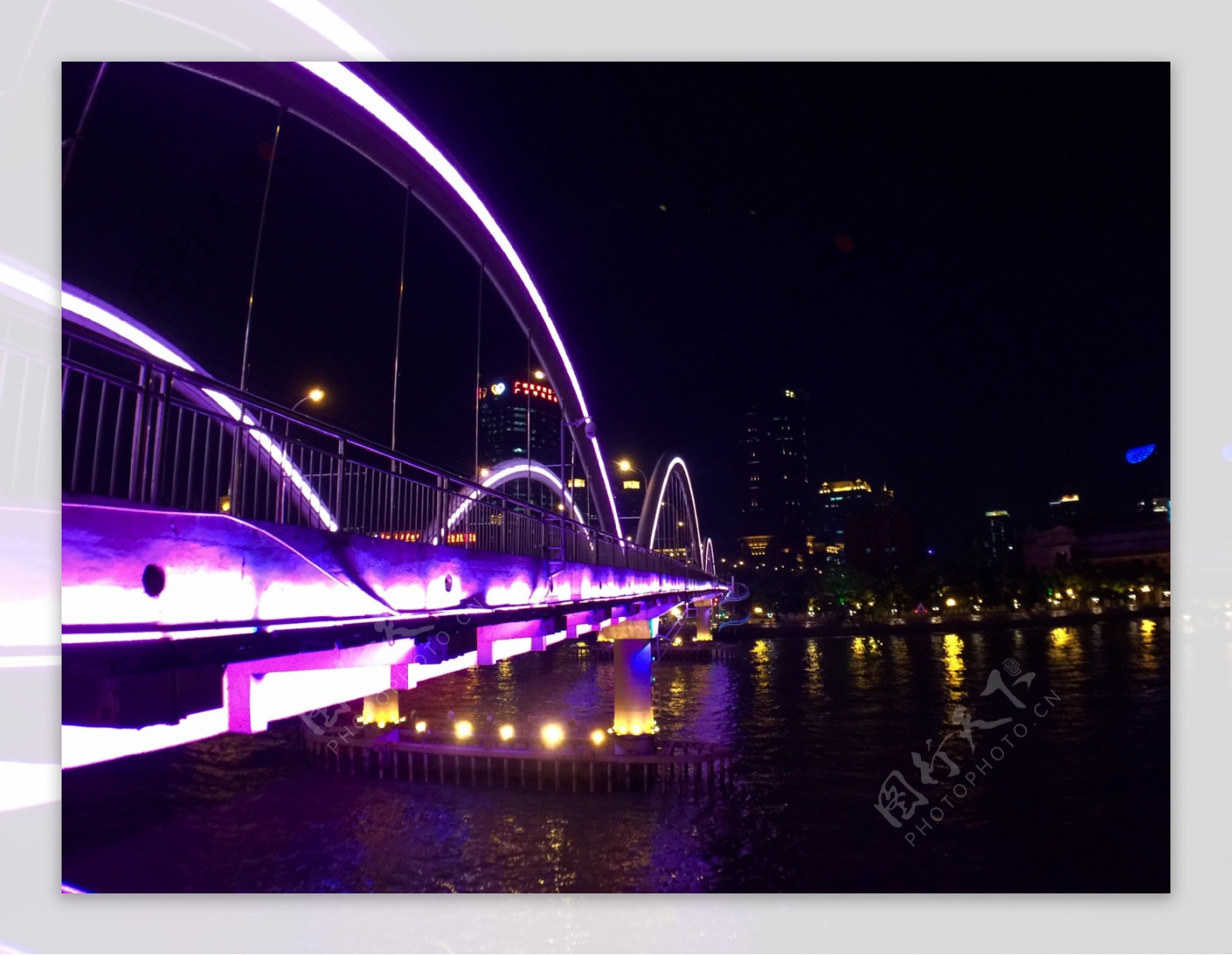 夜幕下的广州解放桥图片