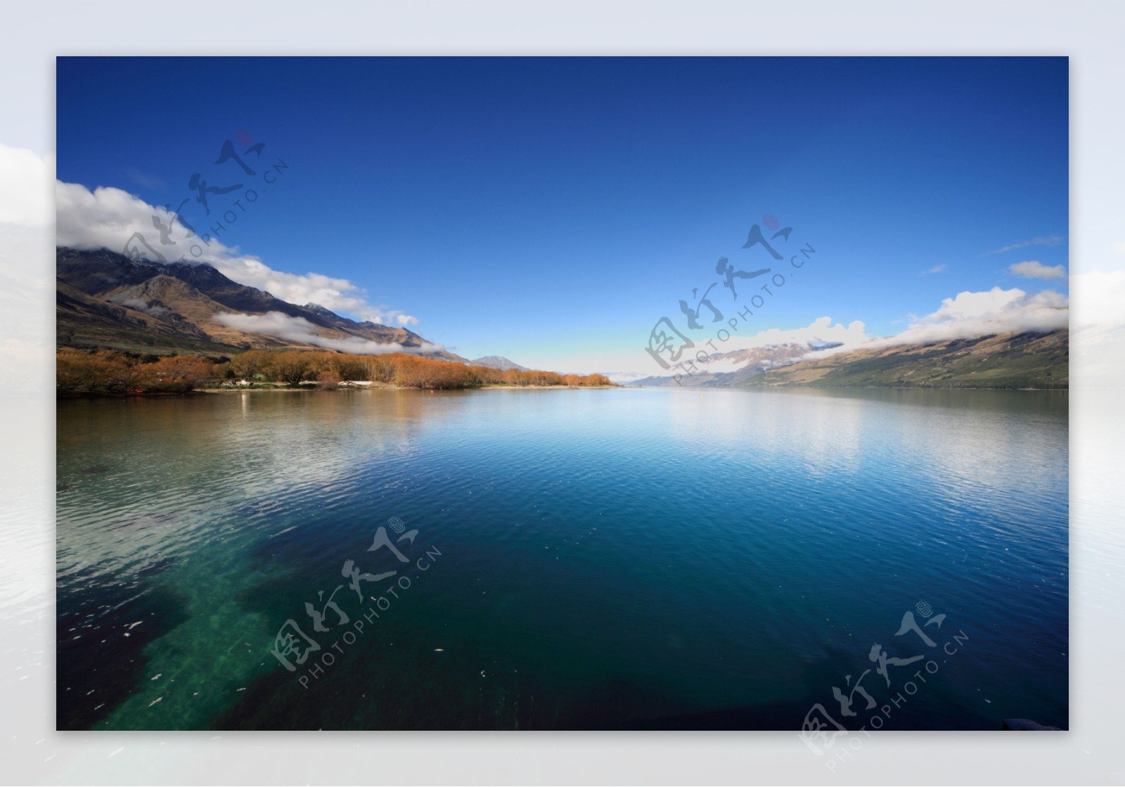 高源湖面风景图片