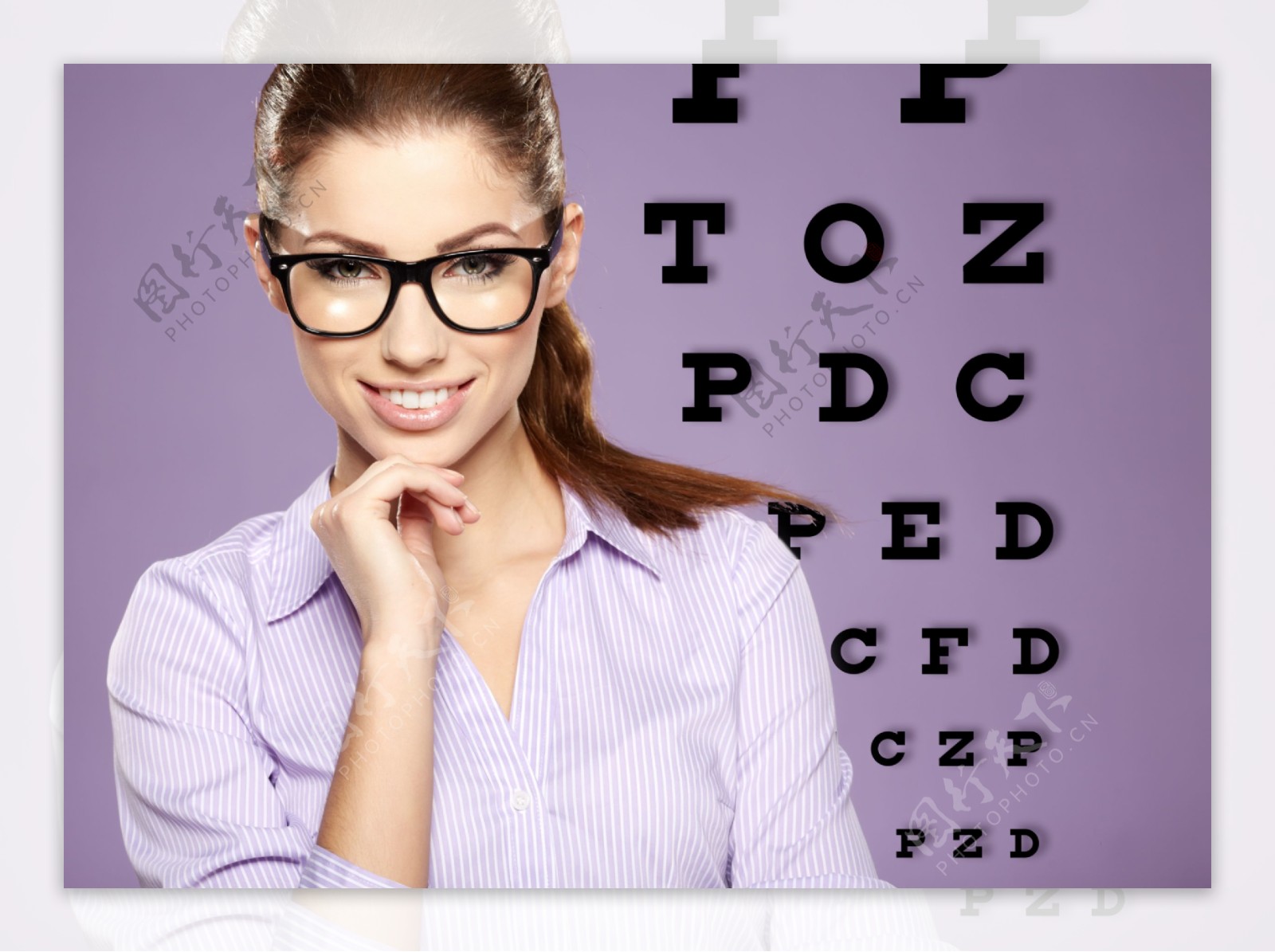 职业女性与视力测试表图片