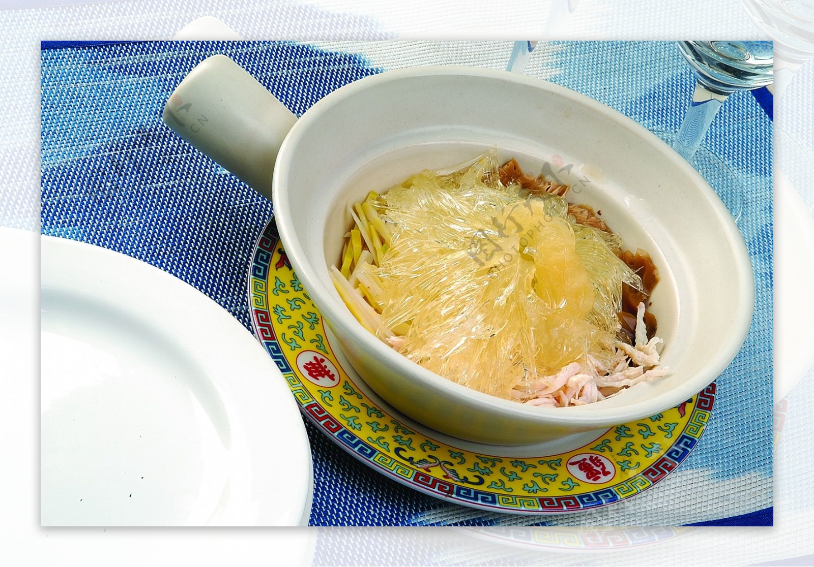 泰式砂煲翅图片