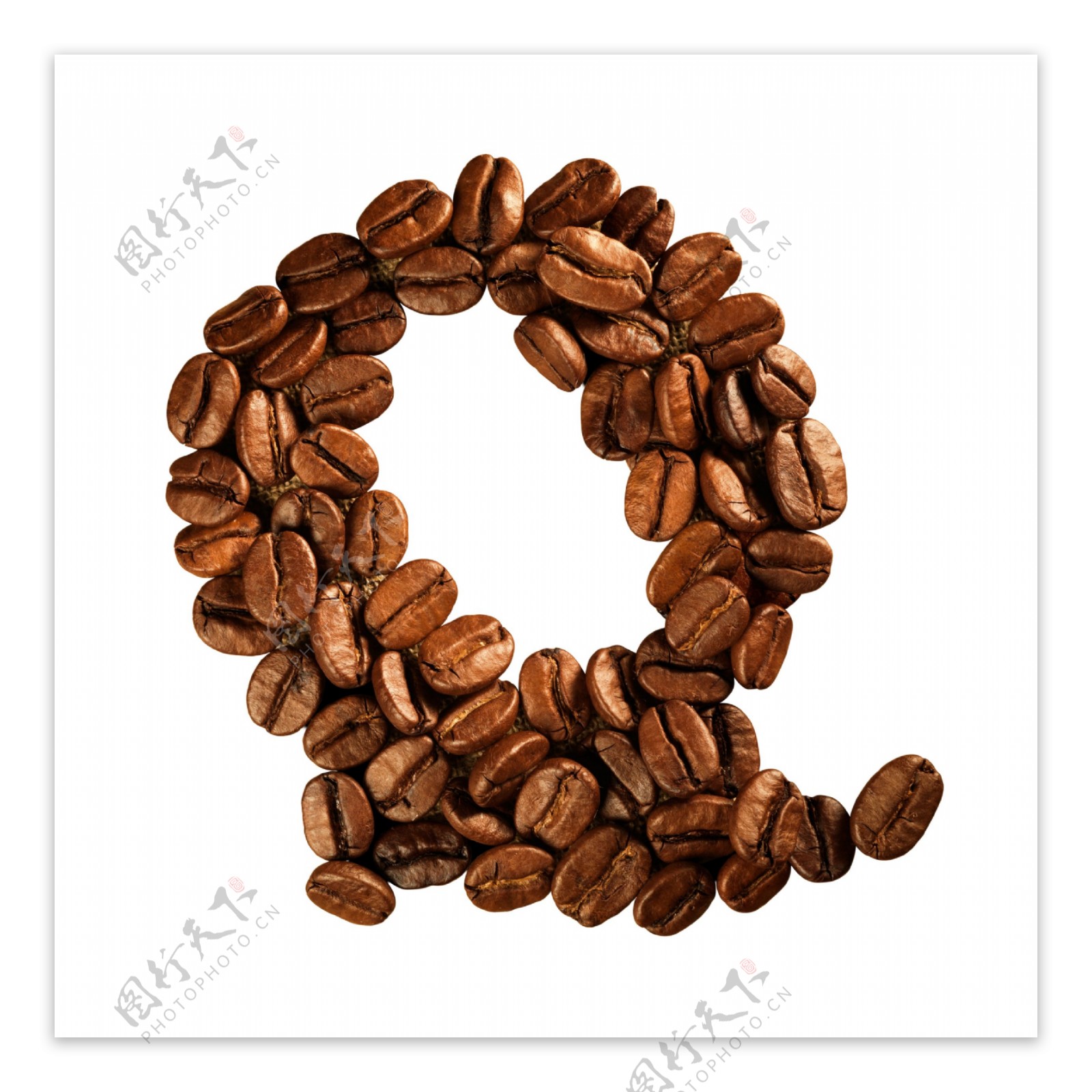 咖啡豆组成的字母Q