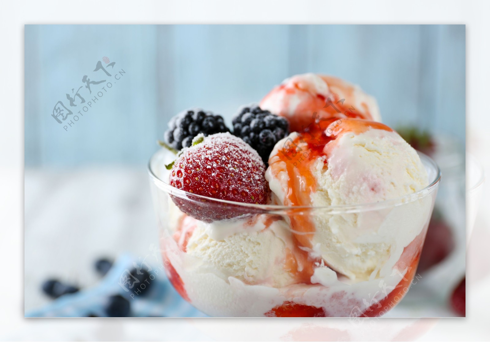 水果冰淇淋摄影图片