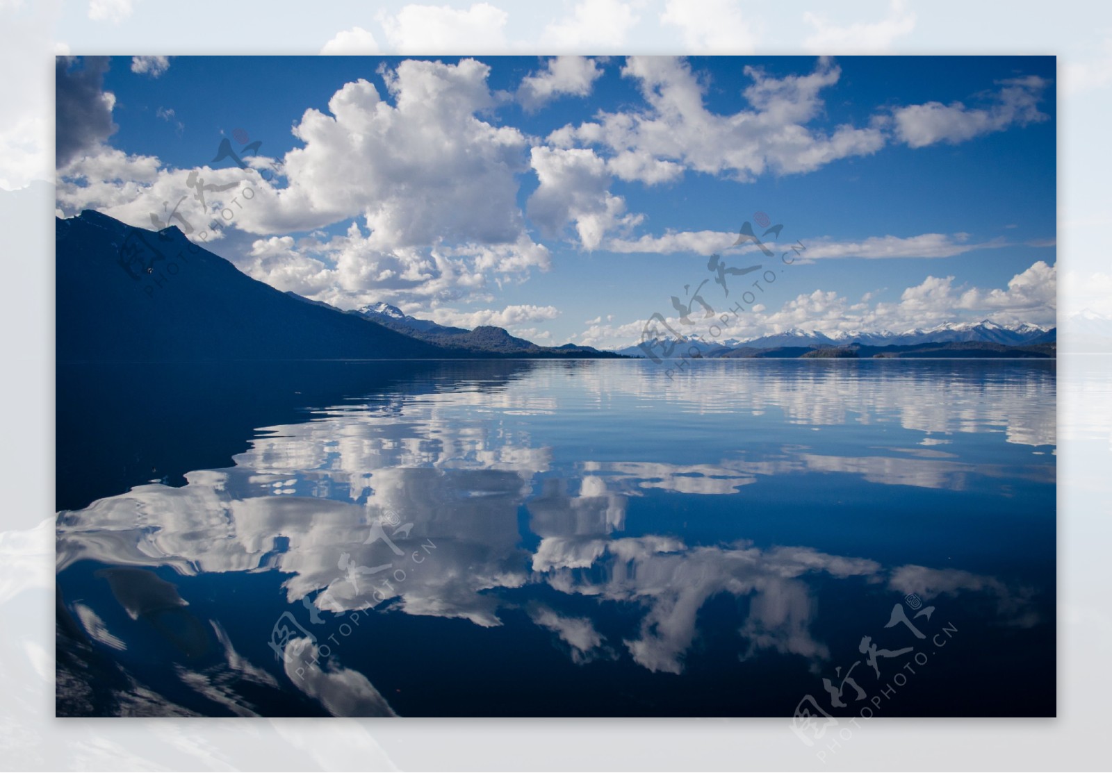 唯美湖泊风景图片