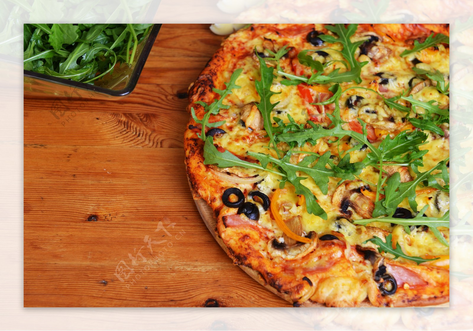 披萨与茼蒿菜图片