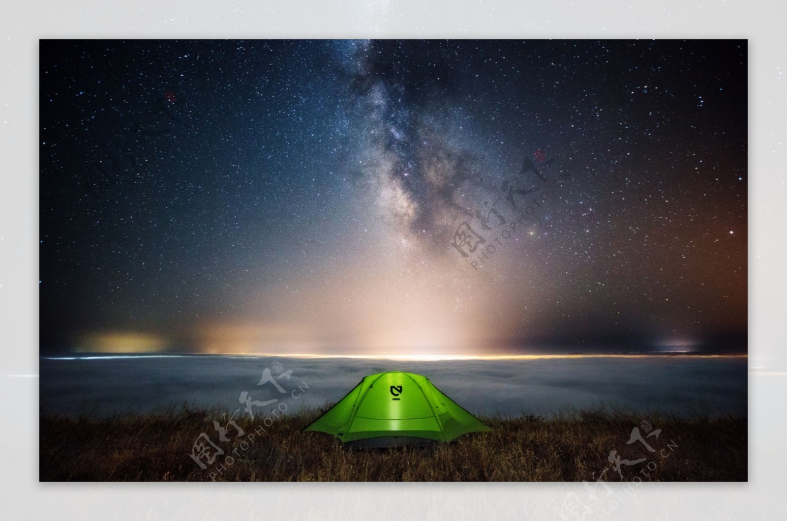 银河下的野营高清背景图