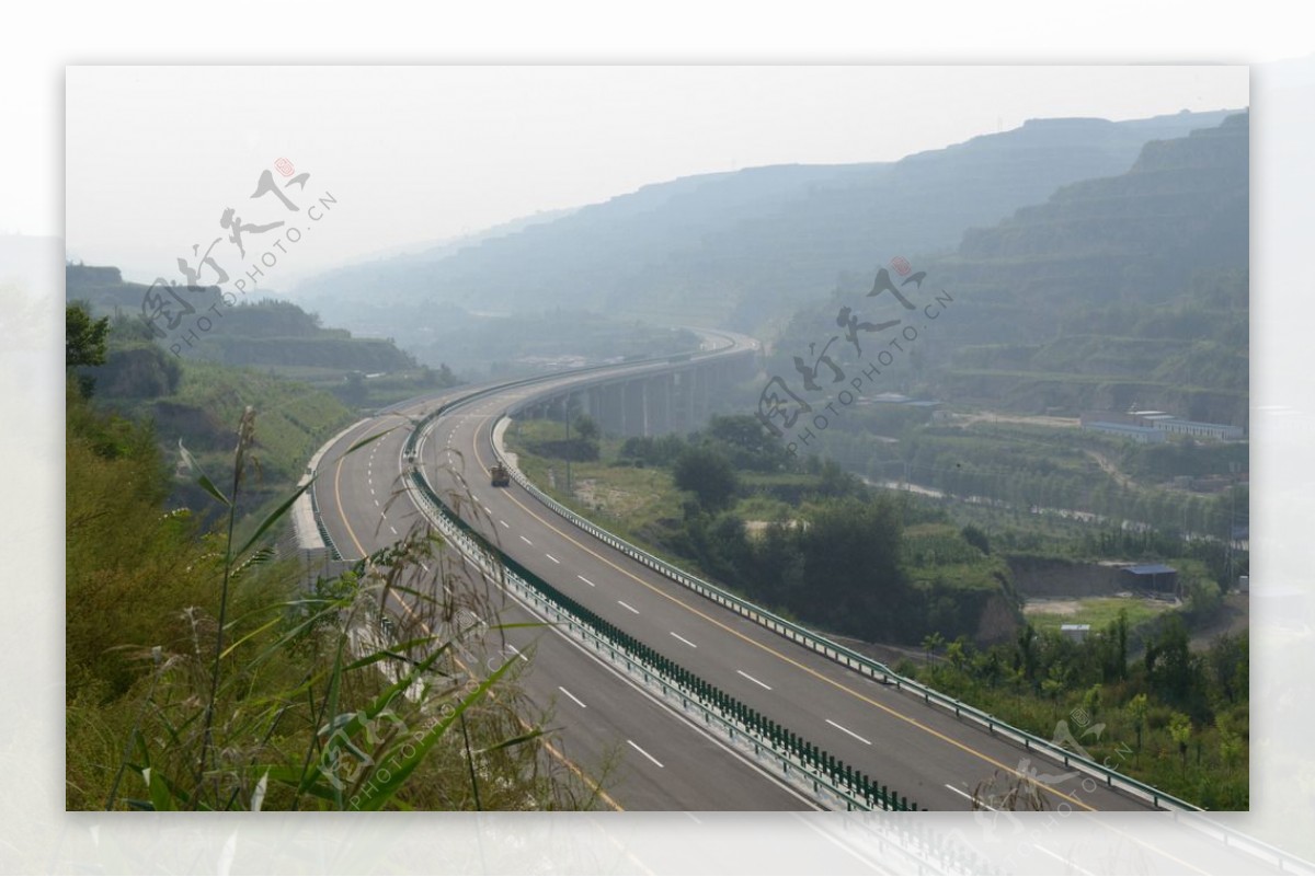 雷西高速风景