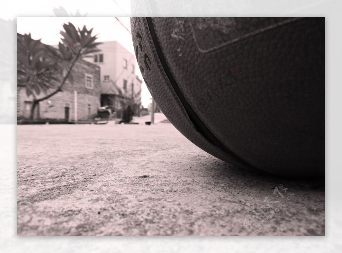 地上篮球房子大