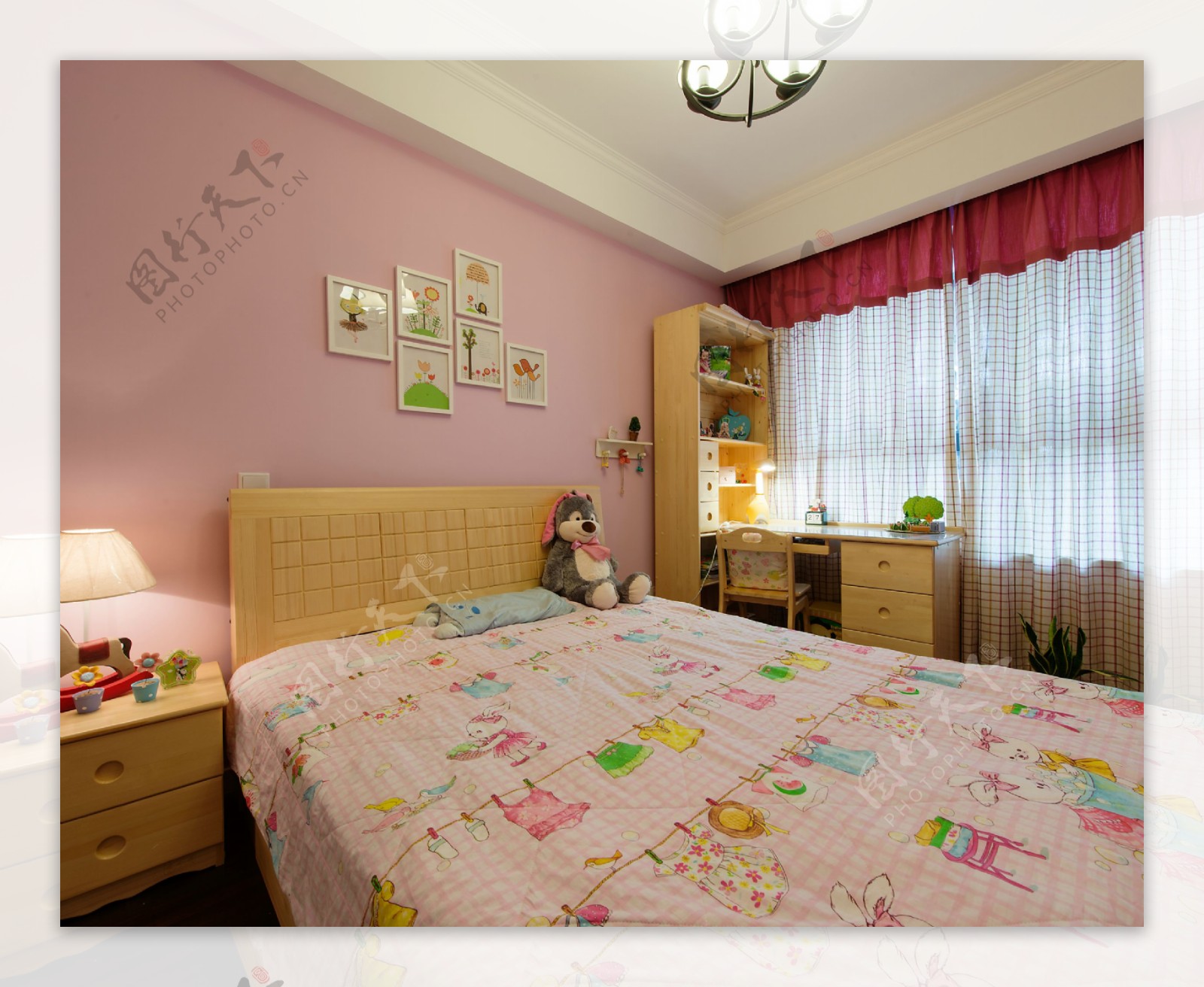 现代粉色儿童房效果图