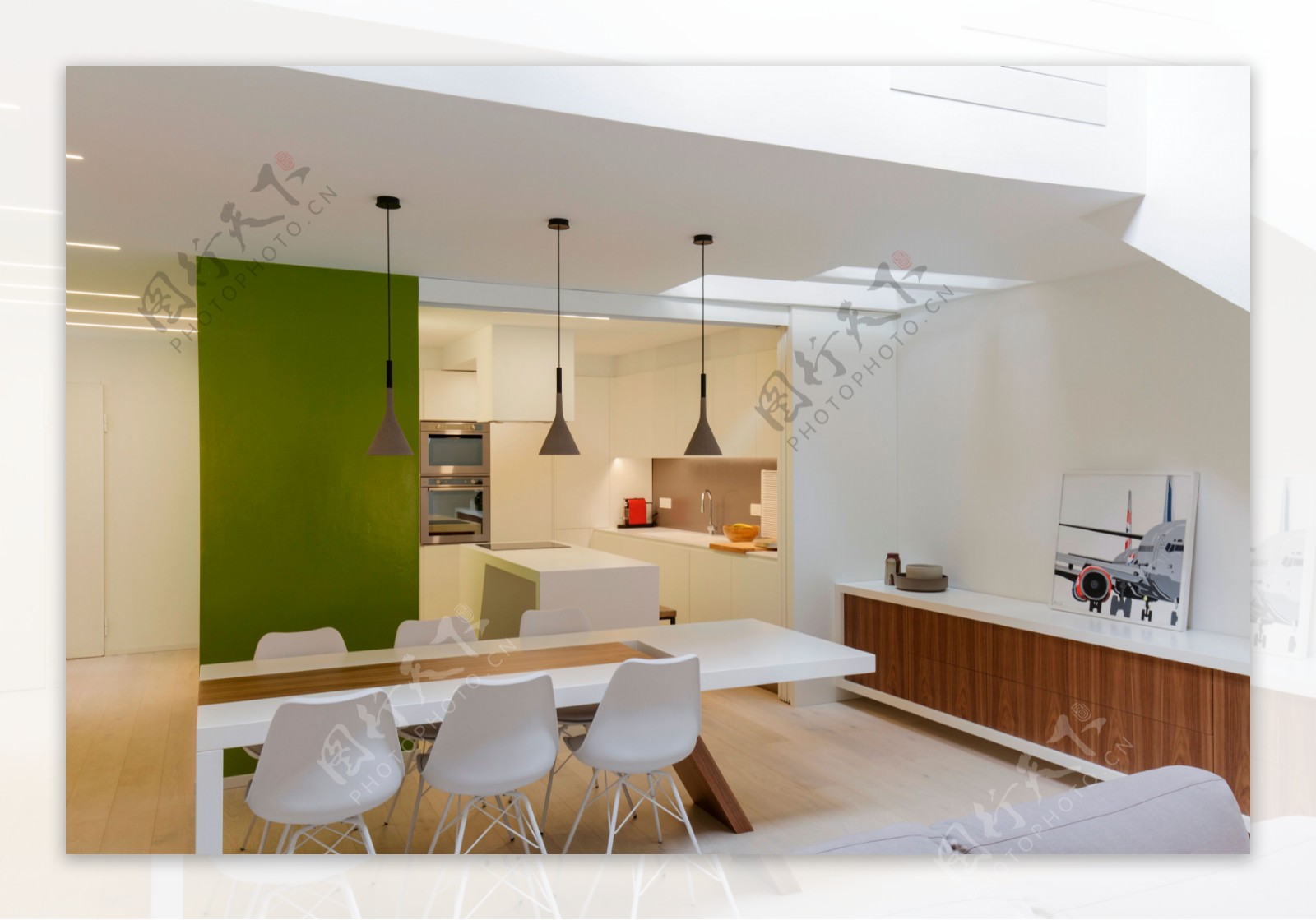 现代简约客厅绿色背景墙室内装修效果图