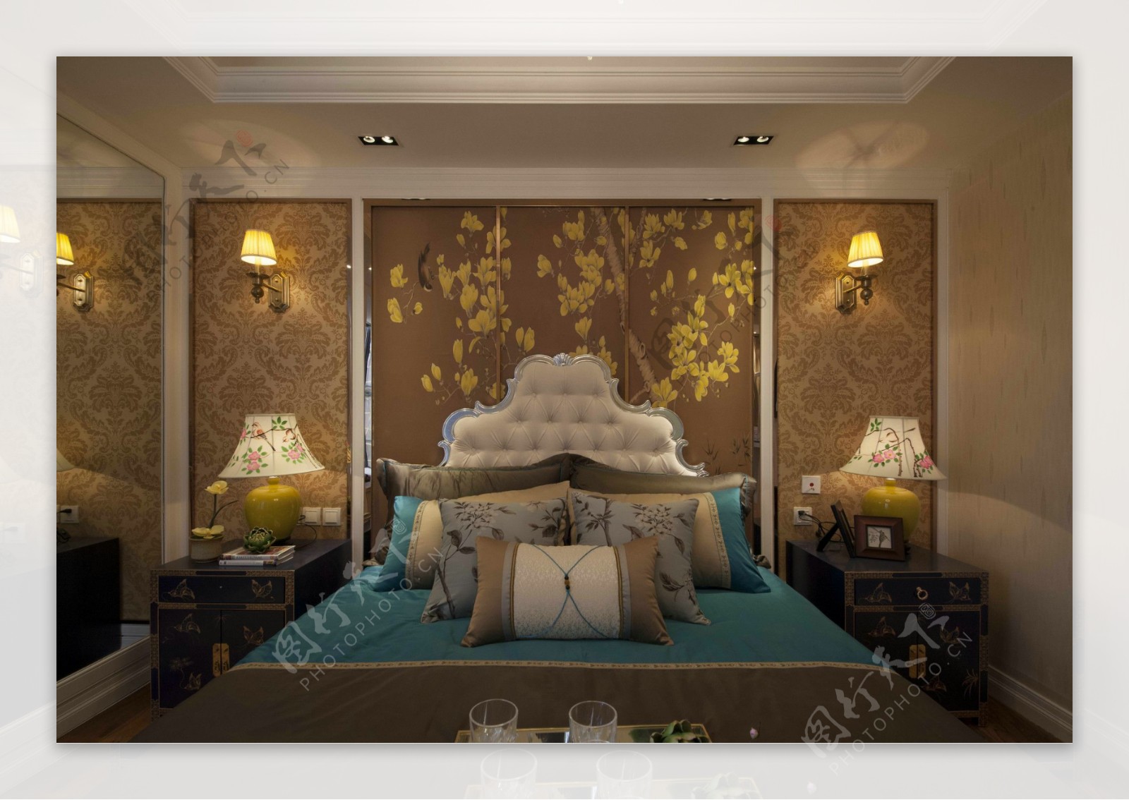高贵沉稳风格中式卧室典雅装修效果图