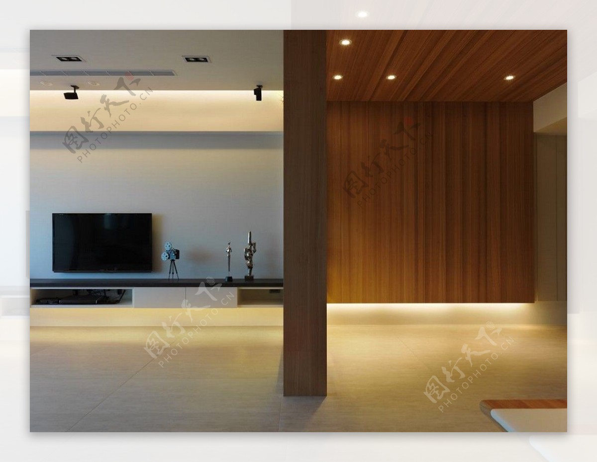 日式清新客厅木制背景墙室内装修效果图