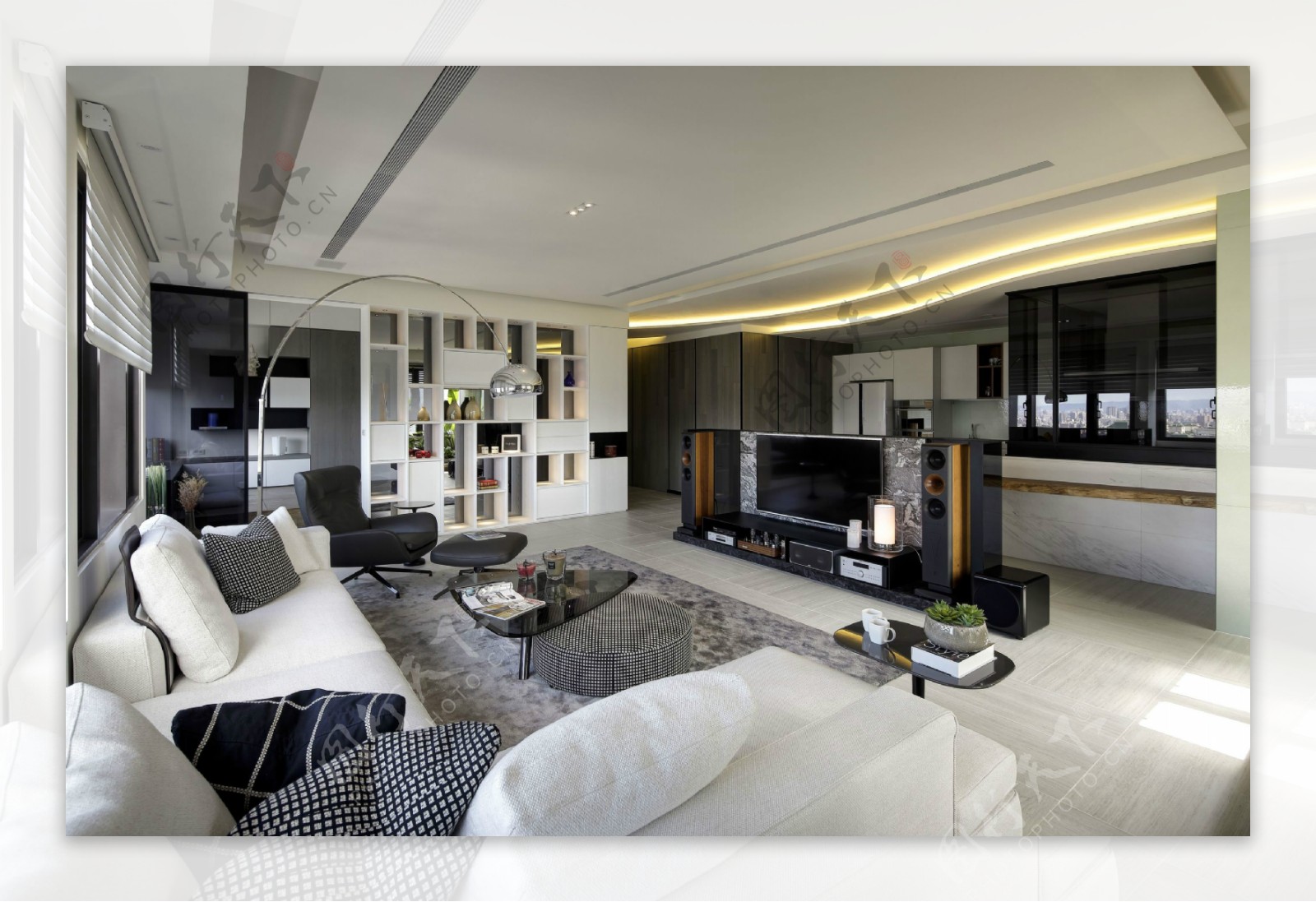 现代简约客厅白色瓷砖地板室内装修效果图