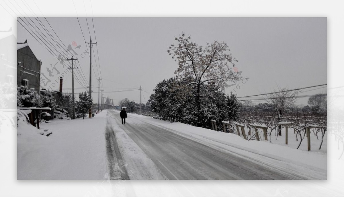 冬日里的乡村雪景