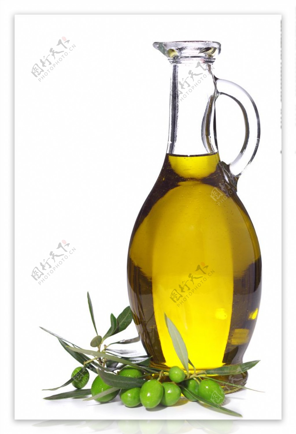 清澈的橄榄油和橄榄