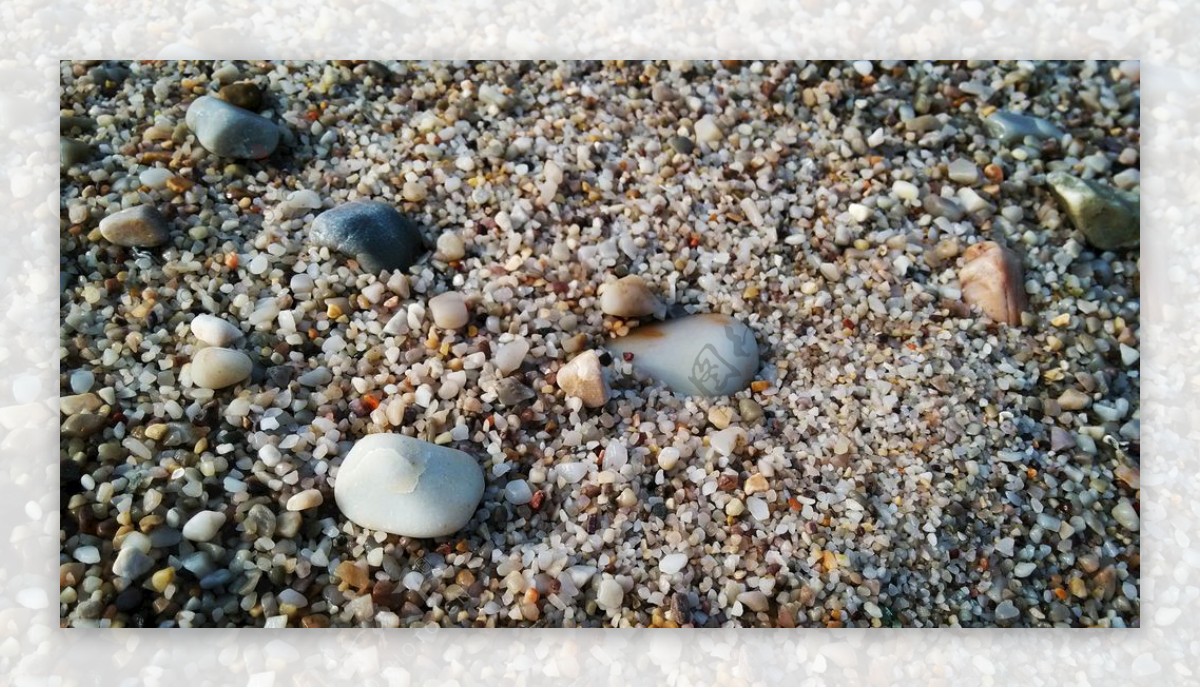 光滑石头海滩